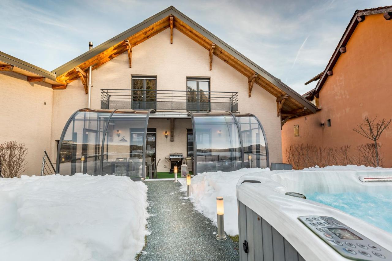 Les Edelweiss Mont-Blanc - Gite Classe 3 Etoiles Passy  Exteriör bild